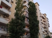Satılır 2 otaqlı 45 m2 köhnə tikili İnşaatçılar m.