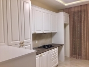 Satılır 2 otaqlı 80 m2 yeni tikili Tibb Universiteti