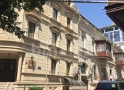 Satılır 3 otaqlı 150 m2 obyekt Nizami m.