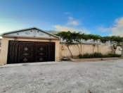 Satılır 8 otaqlı 260 m2 həyət evi Zabrat 1