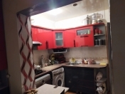 Satılır 5 otaqlı 118 m2 köhnə tikili Sərhədçi İdman kompleksi