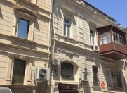 Satılır 3 otaqlı 90 m2 köhnə tikili İçəri Şəhər m.