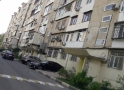 Satılır 2 otaqlı 56 m2 köhnə tikili İnşaatçılar m.