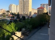 Satılır 1 otaqlı 38 m2 yeni tikili İnşaatçılar m.