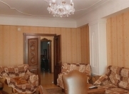 İcarəyə verilir 3 otaqlı 145 m2 yeni tikili Badamdar