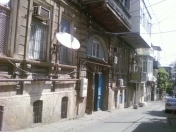 İcarəyə verilir 3 otaqlı 51 m2 köhnə tikili M.Ə.Sabir parkı