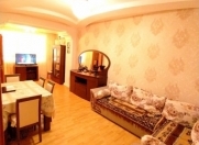 Satılır 5 otaqlı 120 m2 köhnə tikili Memar Əcəmi m.