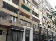 Satılır 2 otaqlı 75 m2 köhnə tikili Elmlər Akademiyası m.