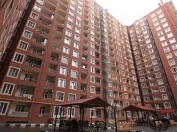 İcarəyə verilir 3 otaqlı 150 m2 yeni tikili Şah İsmayıl Xətai m.