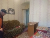 İcarəyə verilir 1 otaqlı 35 m2 köhnə tikili Heydər Əliyev sarayı