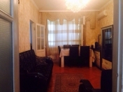 Satılır 2 otaqlı 55 m2 köhnə tikili 3 mkr