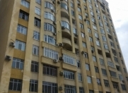 İcarəyə verilir 3 otaqlı 113 m2 yeni tikili Memar Əcəmi m.