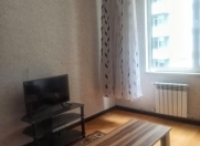 İcarəyə verilir 2 otaqlı 45 m2 yeni tikili 20 yanvar m.