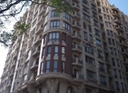 İcarəyə verilir 4 otaqlı 240 m2 yeni tikili Sahil m.