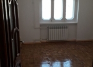 Satılır 6 otaqlı 135 m2 köhnə tikili Ukrayna dairəsi