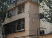 İcarəyə verilir 1 otaqlı 38 m2 köhnə tikili İnşaatçılar m.