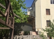 Satılır 8 otaqlı 360 m2 bağ evi Göygöl