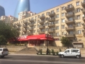 Satılır 1 otaqlı 40 m2 köhnə tikili İçəri Şəhər m.