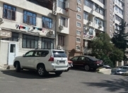 Satılır 2 otaqlı 42 m2 köhnə tikili İnşaatçılar m.