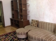 Satılır 3 otaqlı 100 m2 köhnə tikili Tibb Universiteti