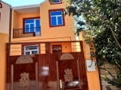 Satılır 4 otaqlı 140 m2 həyət evi Xırdalan