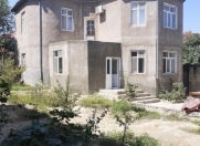 Satılır 5 otaqlı 200 m2 həyət evi Milli Məclis