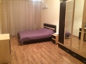 İcarəyə verilir 9 otaqlı 95 m2 yeni tikili Şah İsmayıl Xətai m.