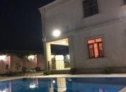 İcarəyə verilir 7 otaqlı 350 m2 bağ evi Buzovna