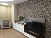 İcarəyə verilir 3 otaqlı 140 m2 yeni tikili Nəsimi r.