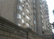 Satılır 3 otaqlı 80 m2 köhnə tikili Elmlər Akademiyası m.