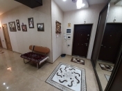 Satılır 4 otaqlı 174 m2 yeni tikili 2 mkr