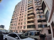 Satılır 6 otaqlı 320 m2 yeni tikili Azərbaycan Dillər Universiteti