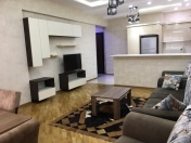 İcarəyə verilir 2 otaqlı 80 m2 yeni tikili Xətai r.