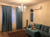 Satılır 3 otaqlı 1000 m2 yeni tikili Zərifə Əliyeva adına park