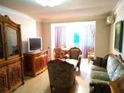 Satılır 3 otaqlı 80 m2 köhnə tikili Elmlər Akademiyası m.