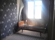 Satılır 2 otaqlı 44 m2 köhnə tikili 3 mkr