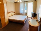 İcarəyə verilir 1 otaqlı 38 m2 köhnə tikili Elmlər Akademiyası m.