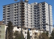 Satılır 2 otaqlı 42 m2 köhnə tikili İnşaatçılar m.