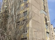 Satılır 3 otaqlı 70 m2 köhnə tikili 8 mkr