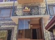 Satılır 9 otaqlı 350 m2 həyət evi Binə