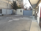 Satılır 6 otaqlı 5.7 m2 həyət evi Gənclik m.