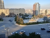 İcarəyə verilir 2 otaqlı 60 m2 köhnə tikili İçəri Şəhər m.