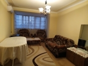 İcarəyə verilir 2 otaqlı 60 m2 köhnə tikili Gənclik m.