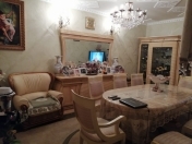 Satılır 3 otaqlı 100 m2 köhnə tikili Axundov bağı