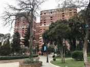 Satılır 5 otaqlı 400 m2 yeni tikili 28 May m.