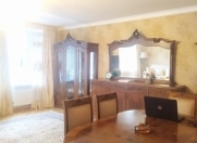 Satılır 3 otaqlı 80 m2 köhnə tikili Musabəyov parkı