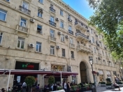 İcarəyə verilir 2 otaqlı 75 m2 köhnə tikili Səbail r.