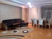 İcarəyə verilir 3 otaqlı 110 m2 yeni tikili Badamdar