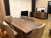 İcarəyə verilir 4 otaqlı 190 m2 yeni tikili Nəsimi r.