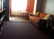 İcarəyə verilir 2 otaqlı 45 m2 köhnə tikili Elmlər Akademiyası m.